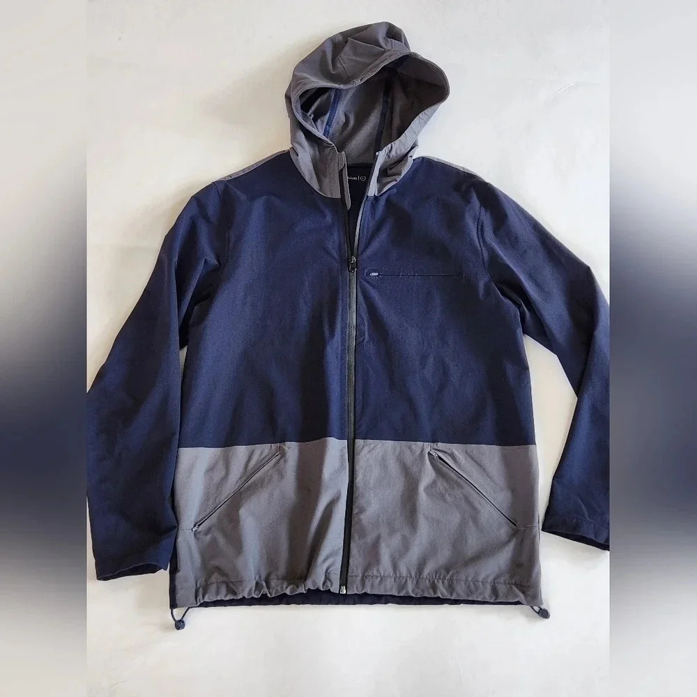 || OUTDOOR VOICES || Stretch Crepe rain jacket
